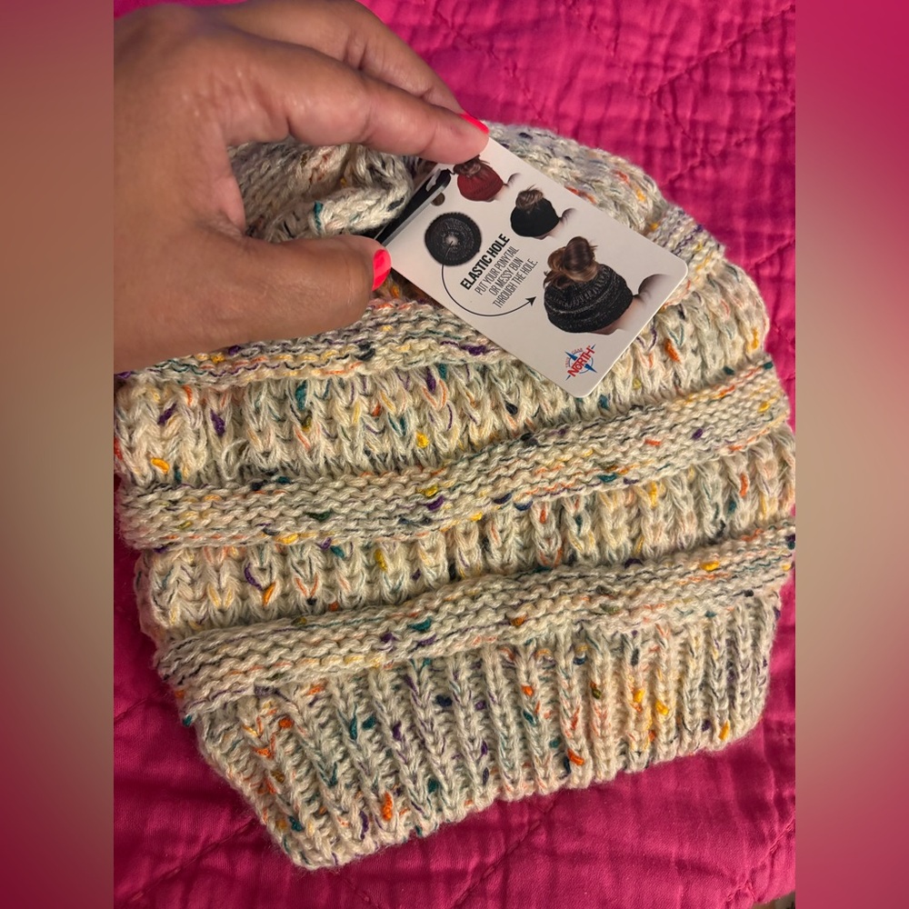 NWT True Gear Beanie With Elastic Hole